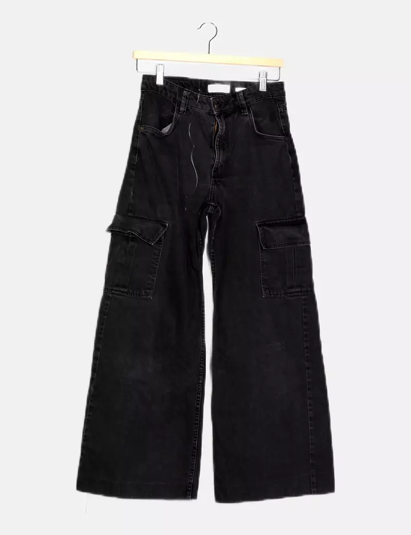 Bershka Pantalón gris denim cargo