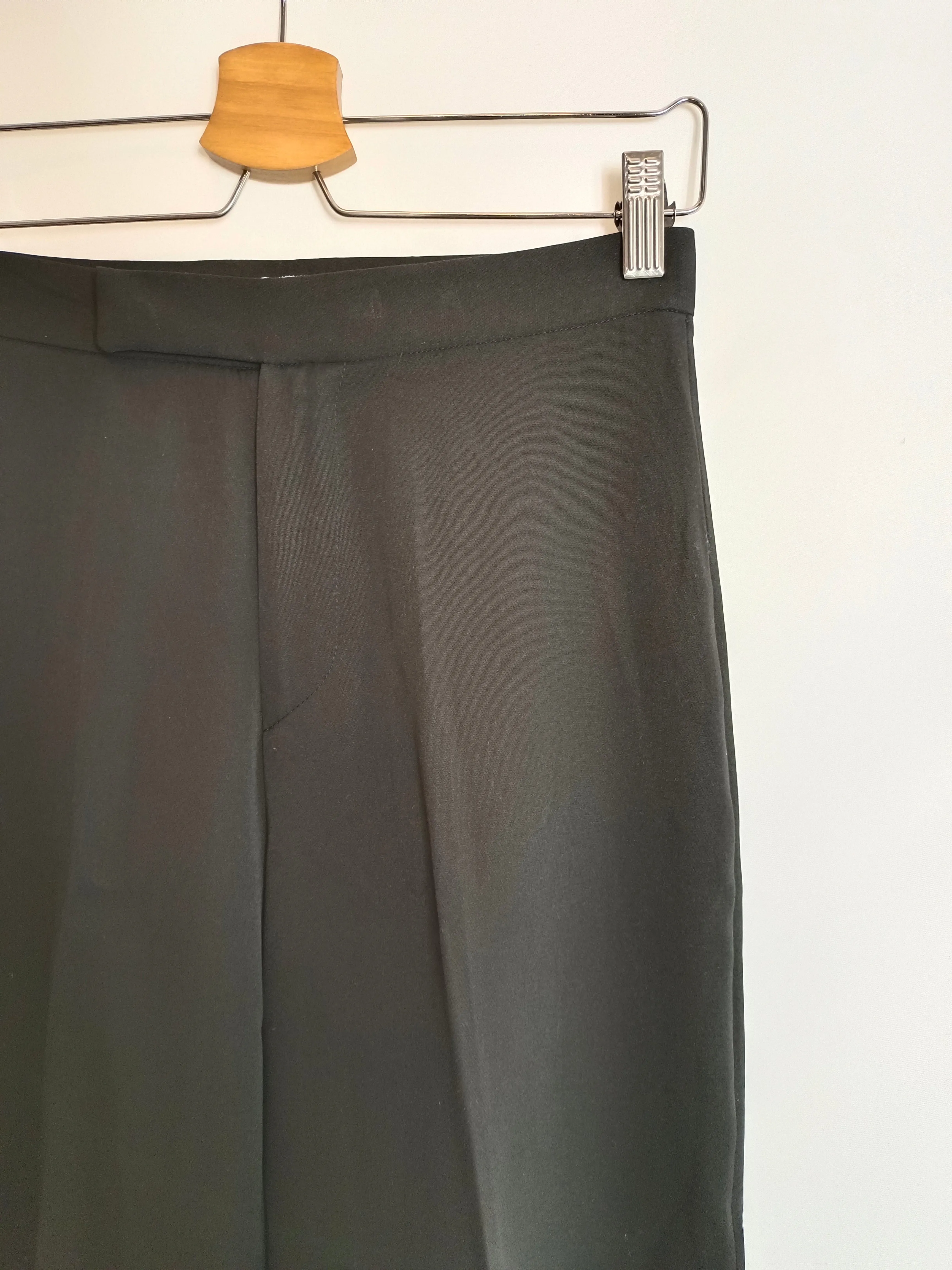 BIMANI. Pantalón negro de vestir T.36