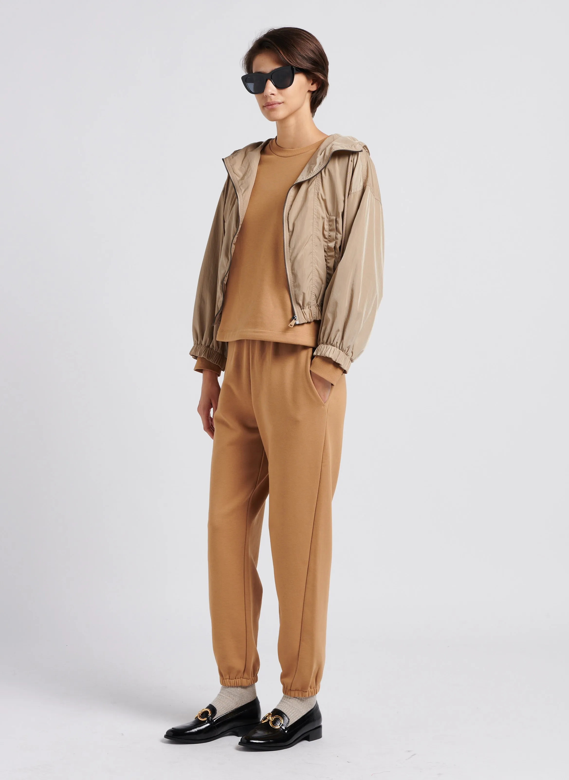 BONA - Sudadera corta de mezcla de algodón con cuello redondo en beige