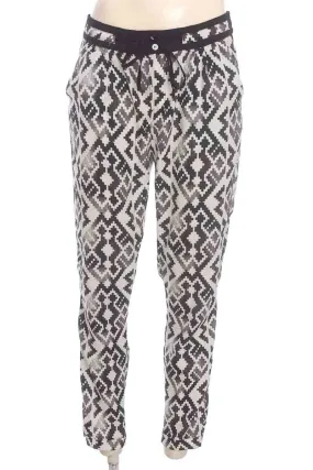 Pantalón color Blanco - Bershka