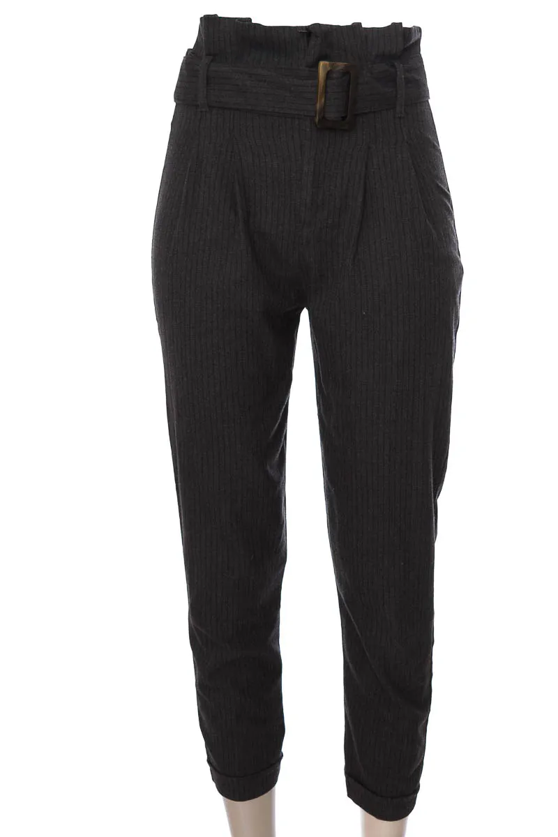Pantalón color Gris - Bershka