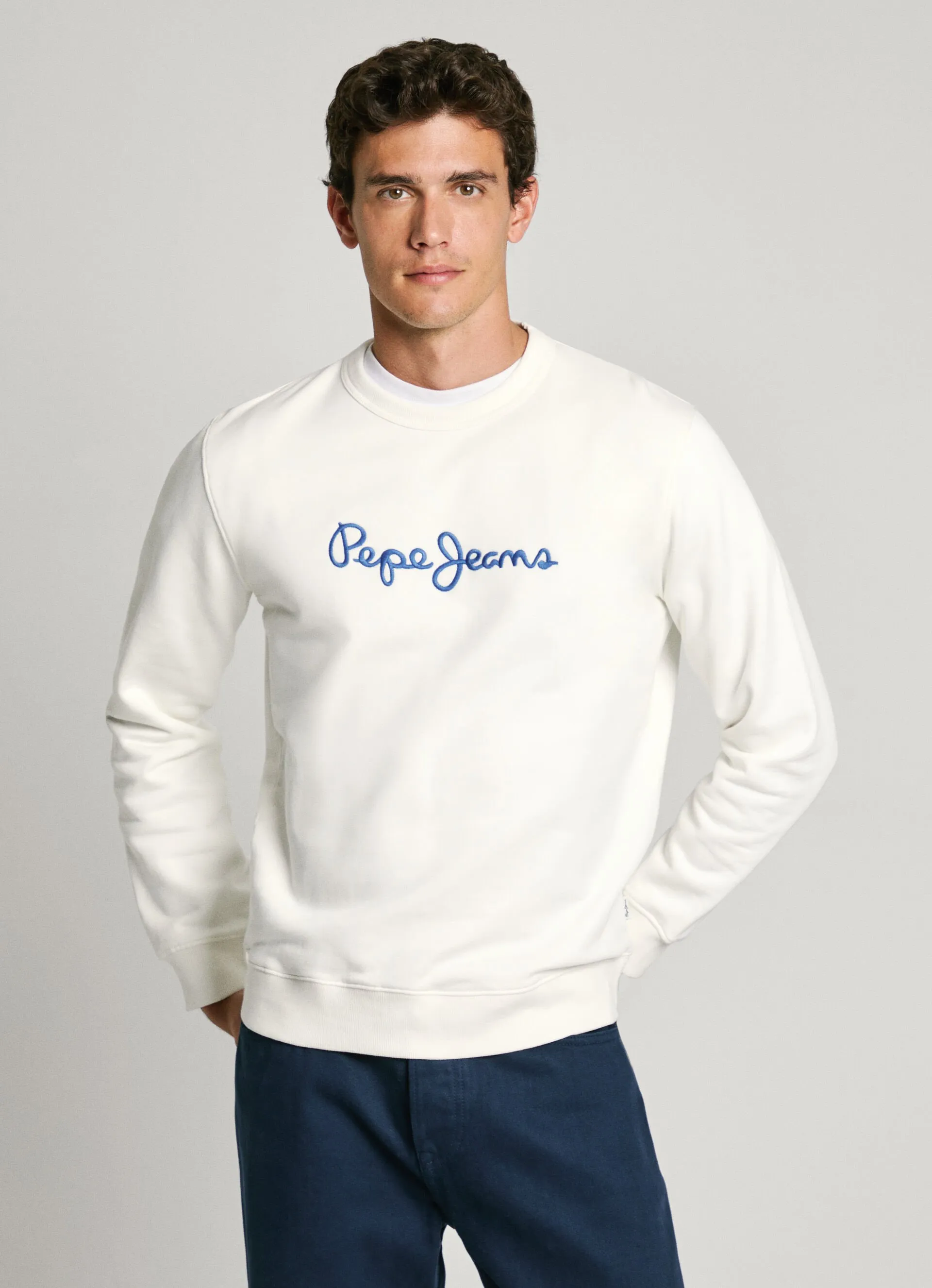 sudadera cuello redondo fit regular